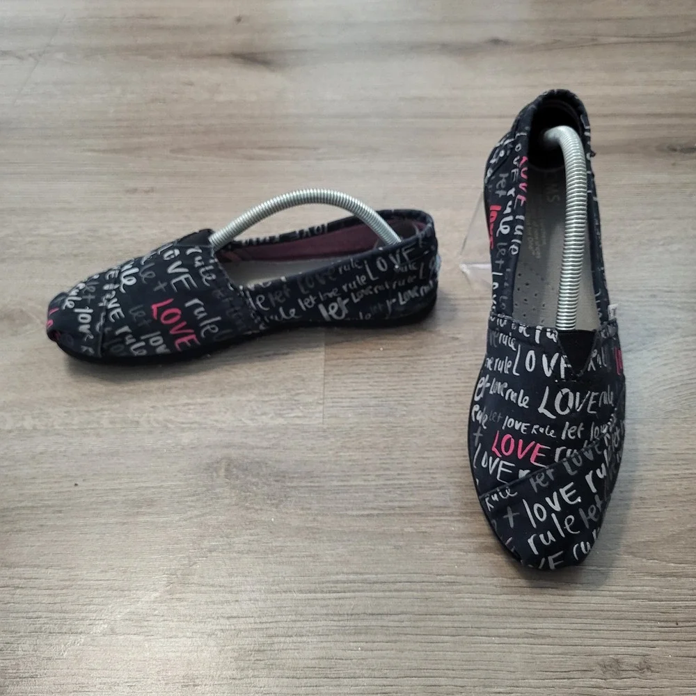 Toms women size